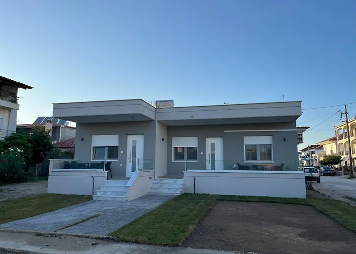 Astron Apartments
